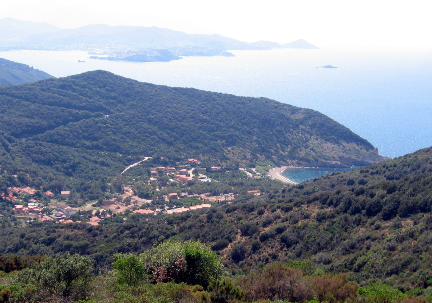 Nisporto, im Hintergrund Portoferraio